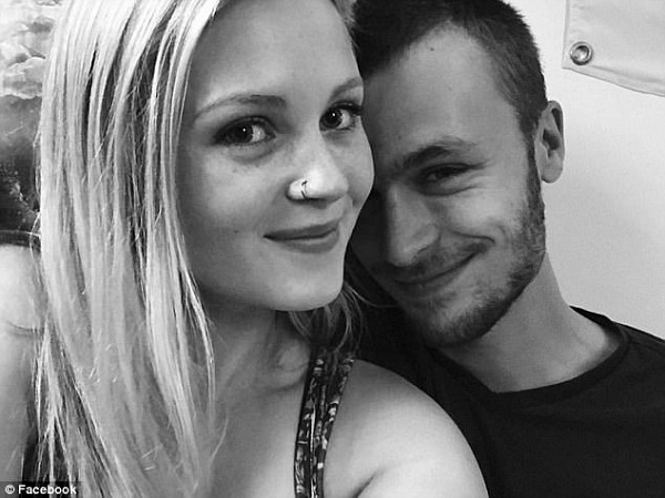 Benjamin Walsh girlfriend.jpg (81 KB)