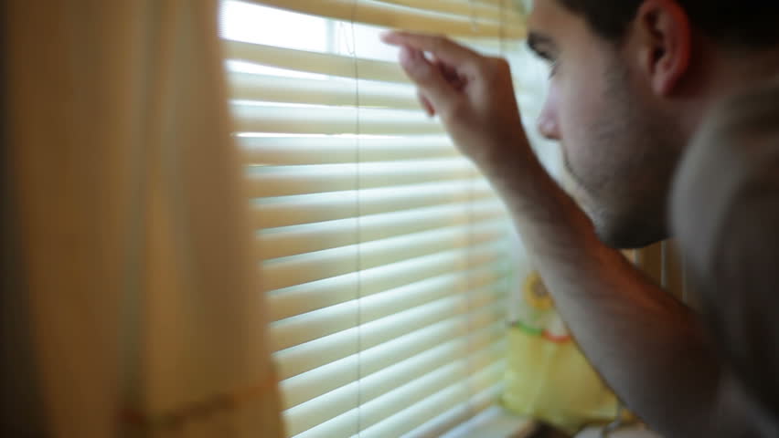 How to Anonymously Report a Drug Dealer?