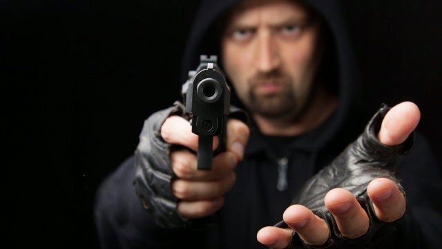 How to Deter a Mugger?